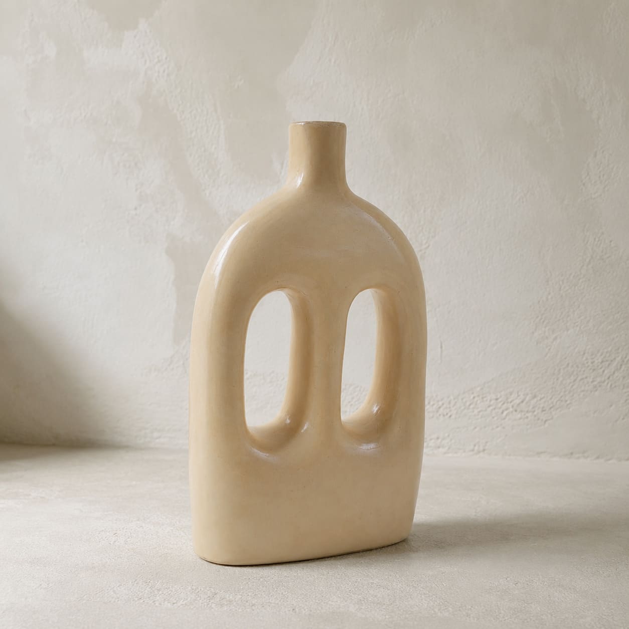 Florero candelabro de ceramica esmaltada forma de botella