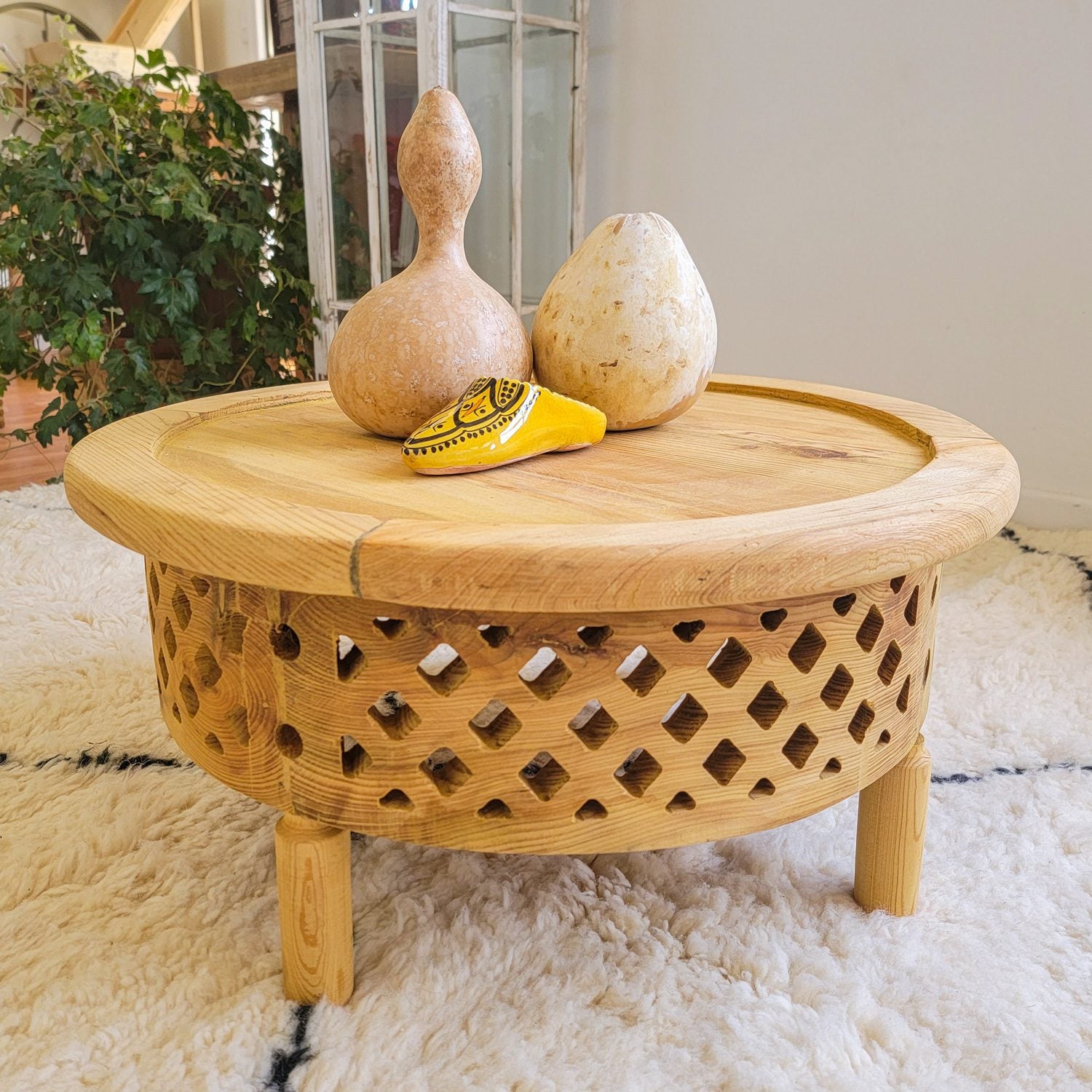 Mesa de centro tradicional marroquí - mesa tallada de madera de cedro