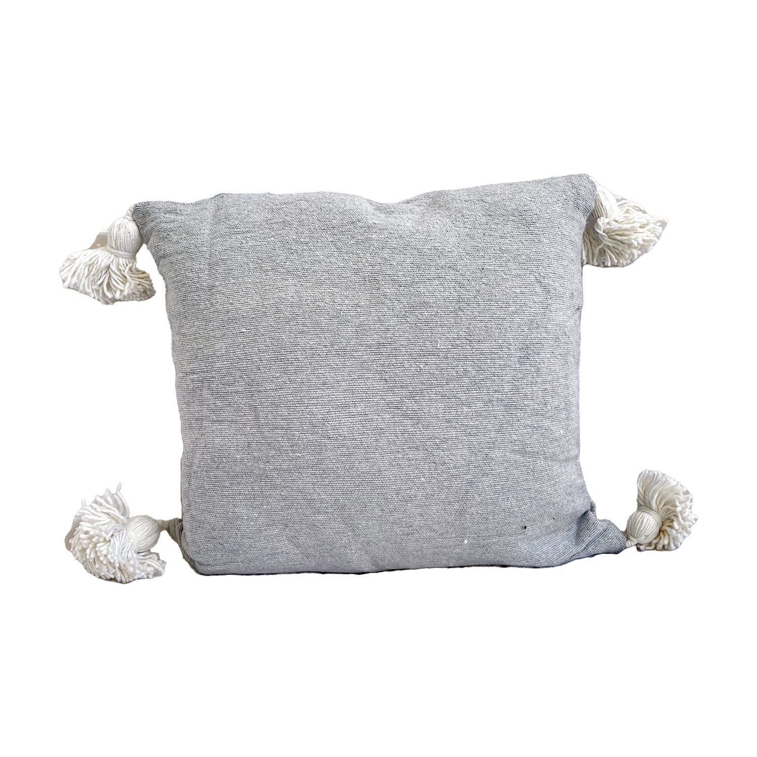 cojin-de-algodon-gris-con-pompones-blancos-1