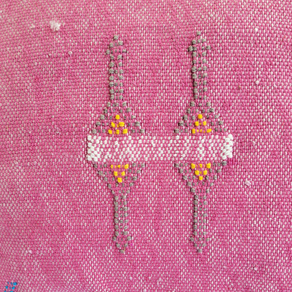 cojin sabra rosado color flamenco 6