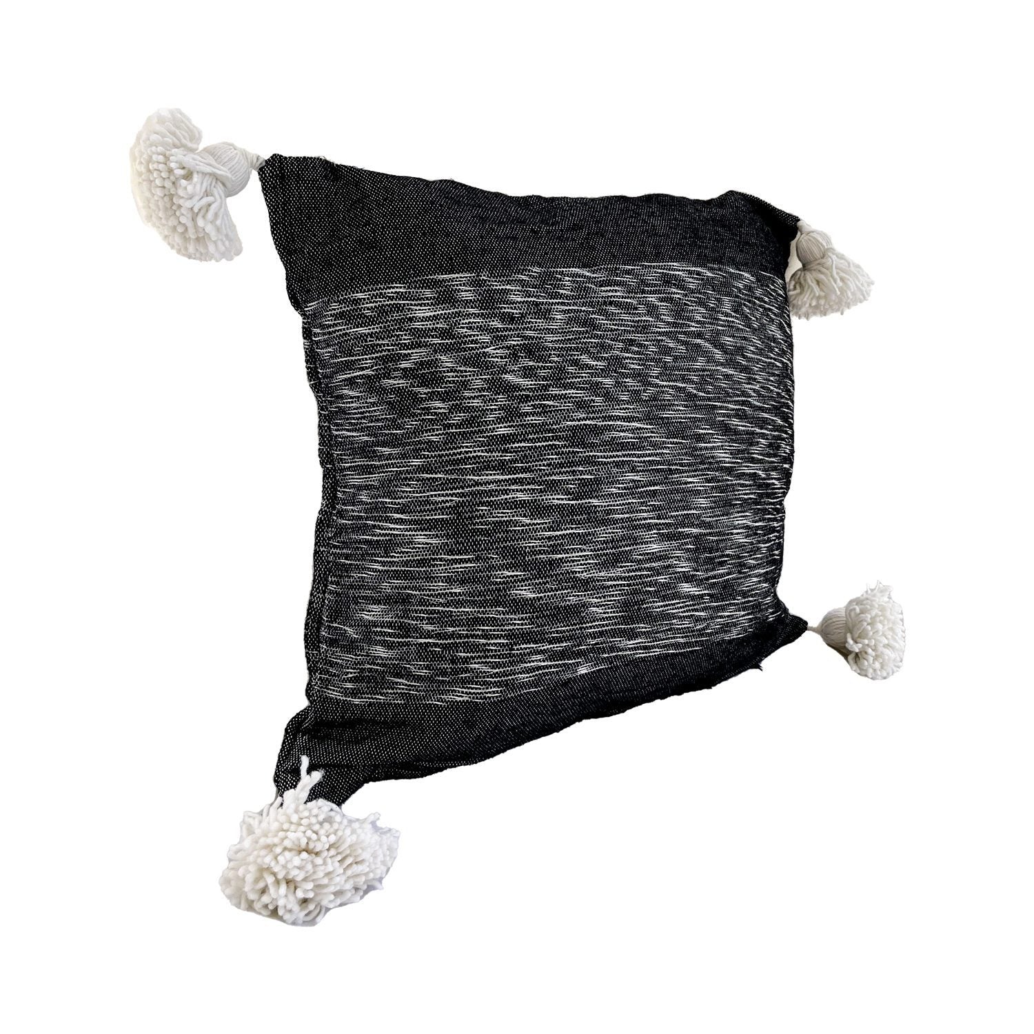 cojinde-algodon-negro-y-blanco-con-pompones-blancos-2