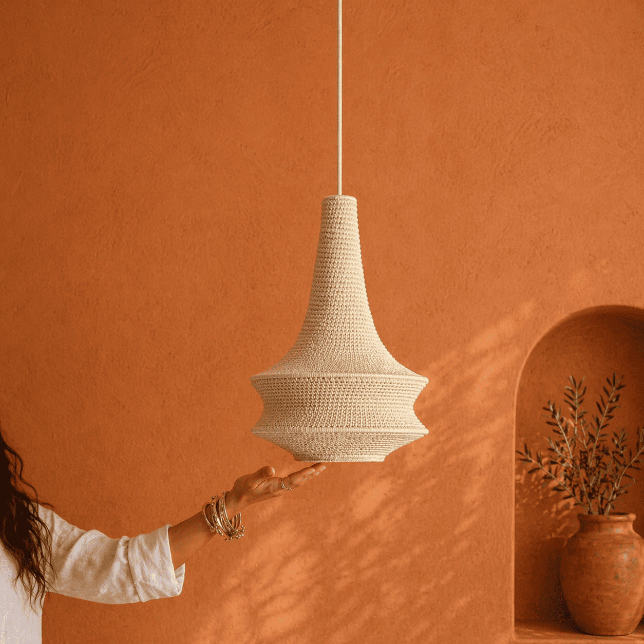 Preventa - Lamparas tejidas a mano en macramé