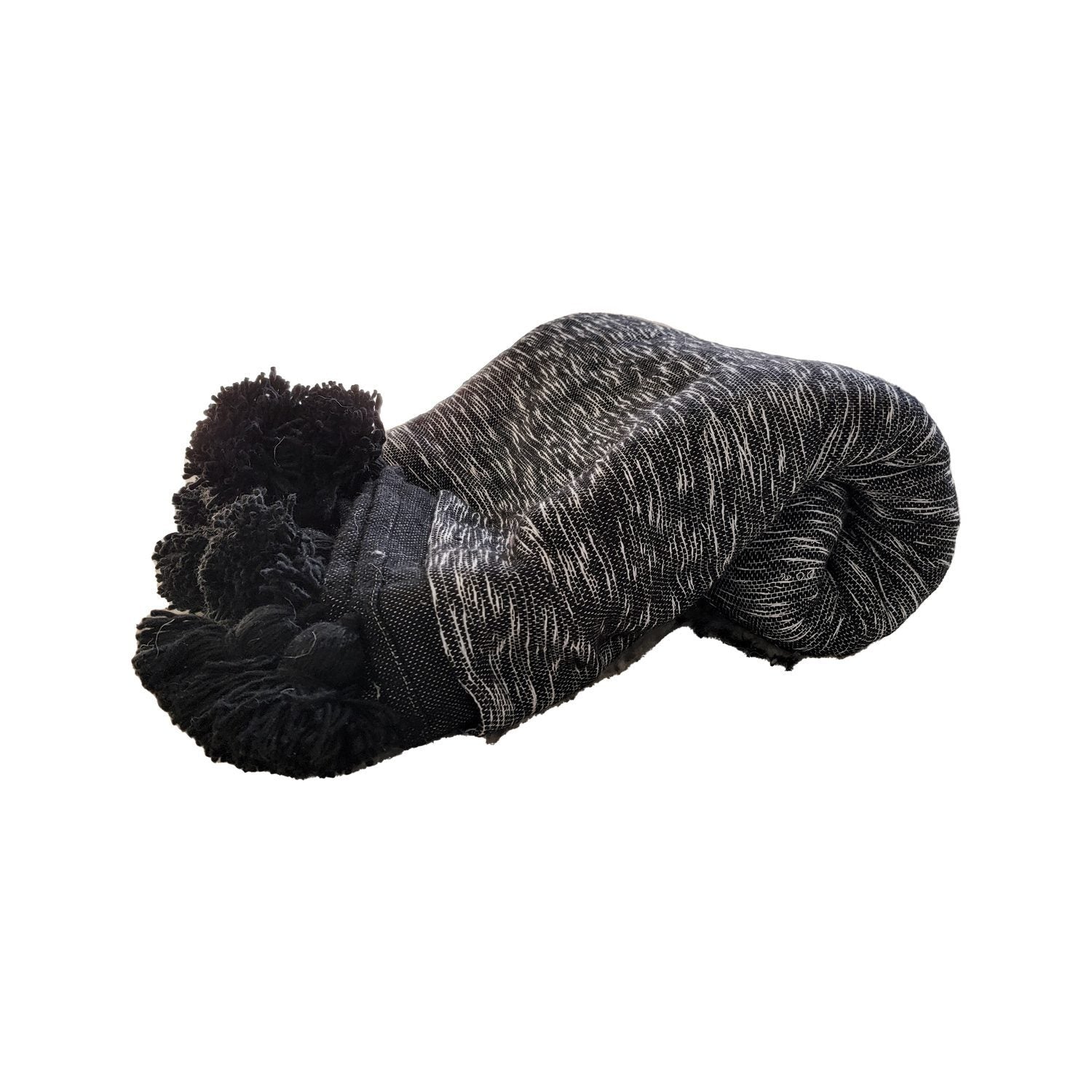 manta-negra-y-blanca-con-pompones-negros-3