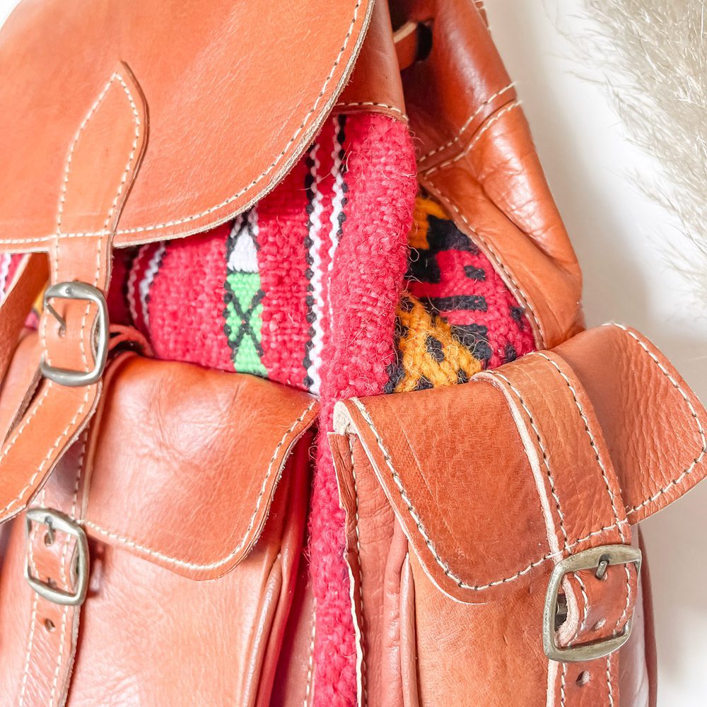 Mochila cuero natural y kilim ourika 4