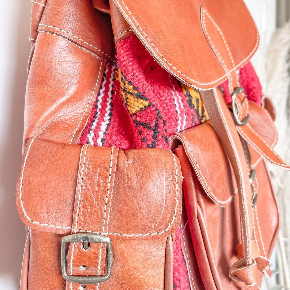 Mochila cuero natural y kilim ourika 4