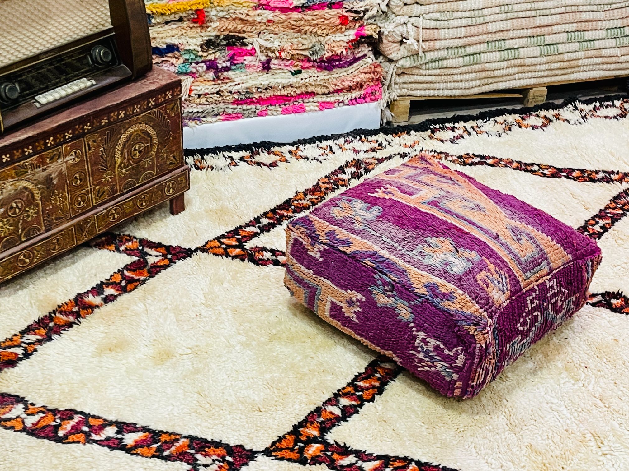Preventa Pouf de lana YA07