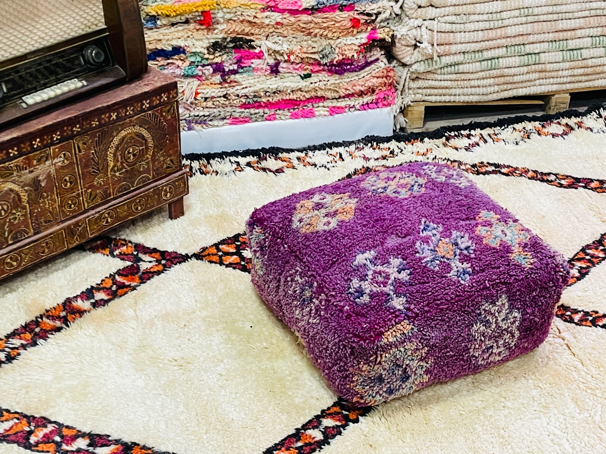 Preventa Pouf de lana YA24