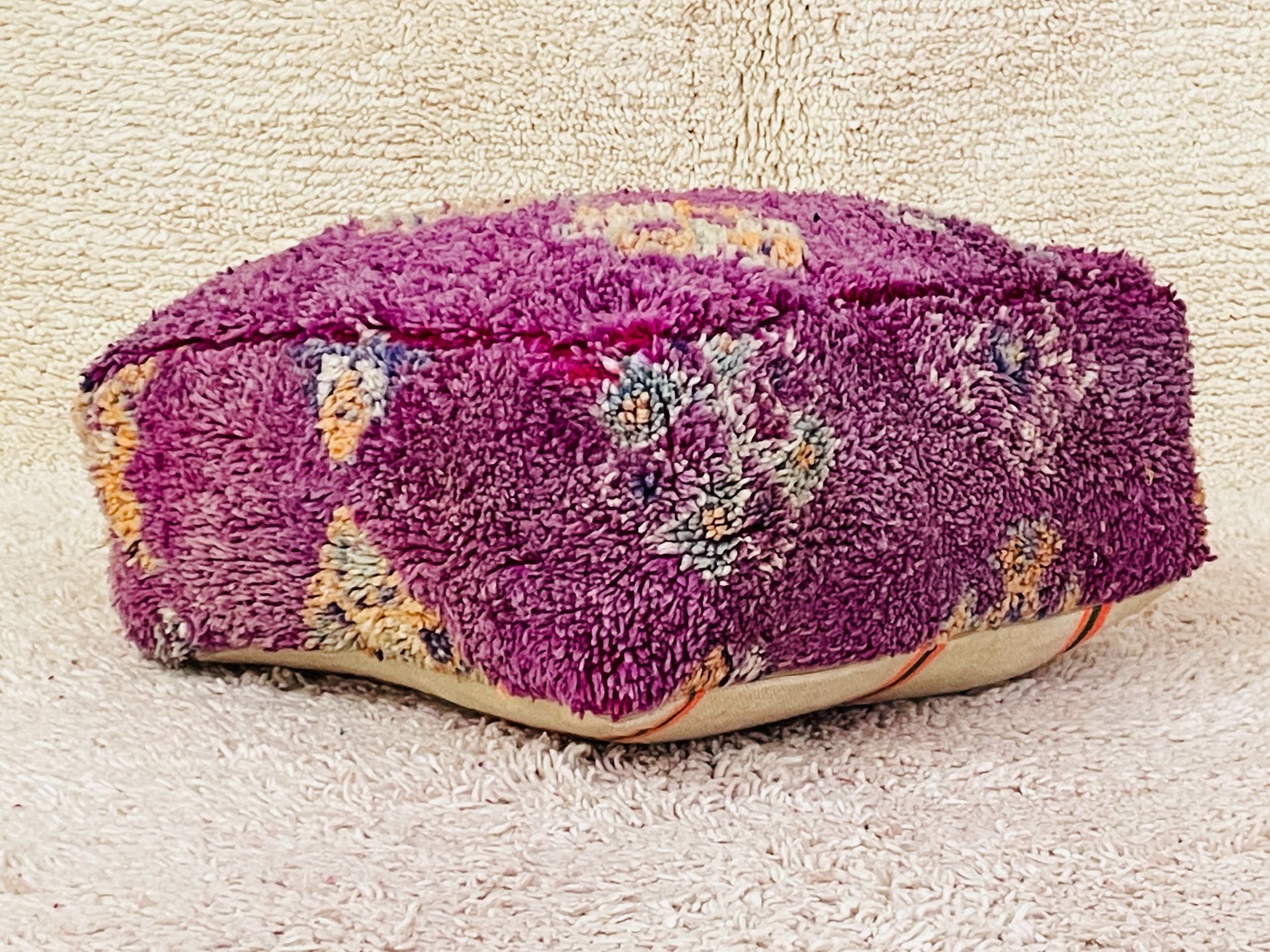 pouf-de-lana-ya24-3