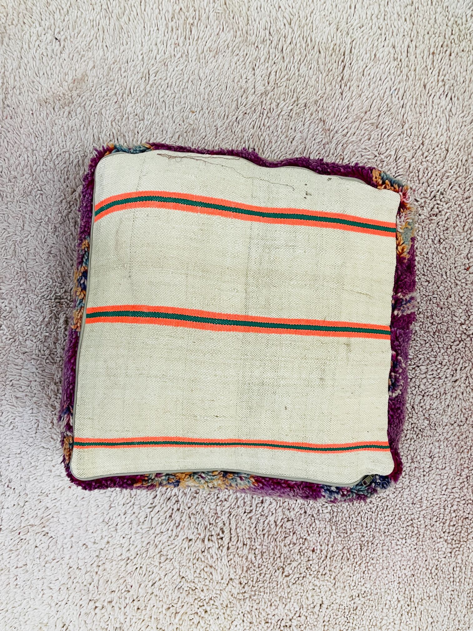 pouf-de-lana-ya24-6