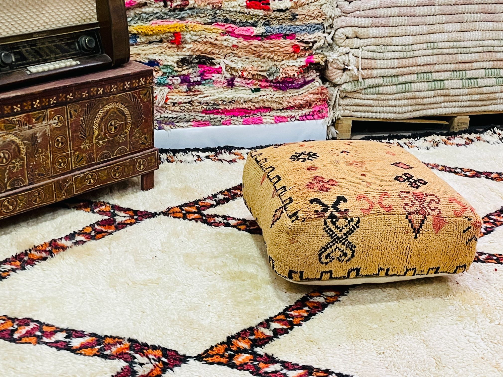 Preventa Pouf de lana YA27