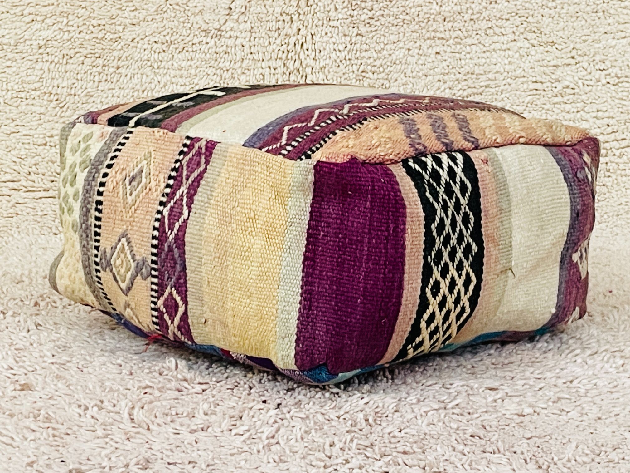 pouf-de-lana-ya46-3