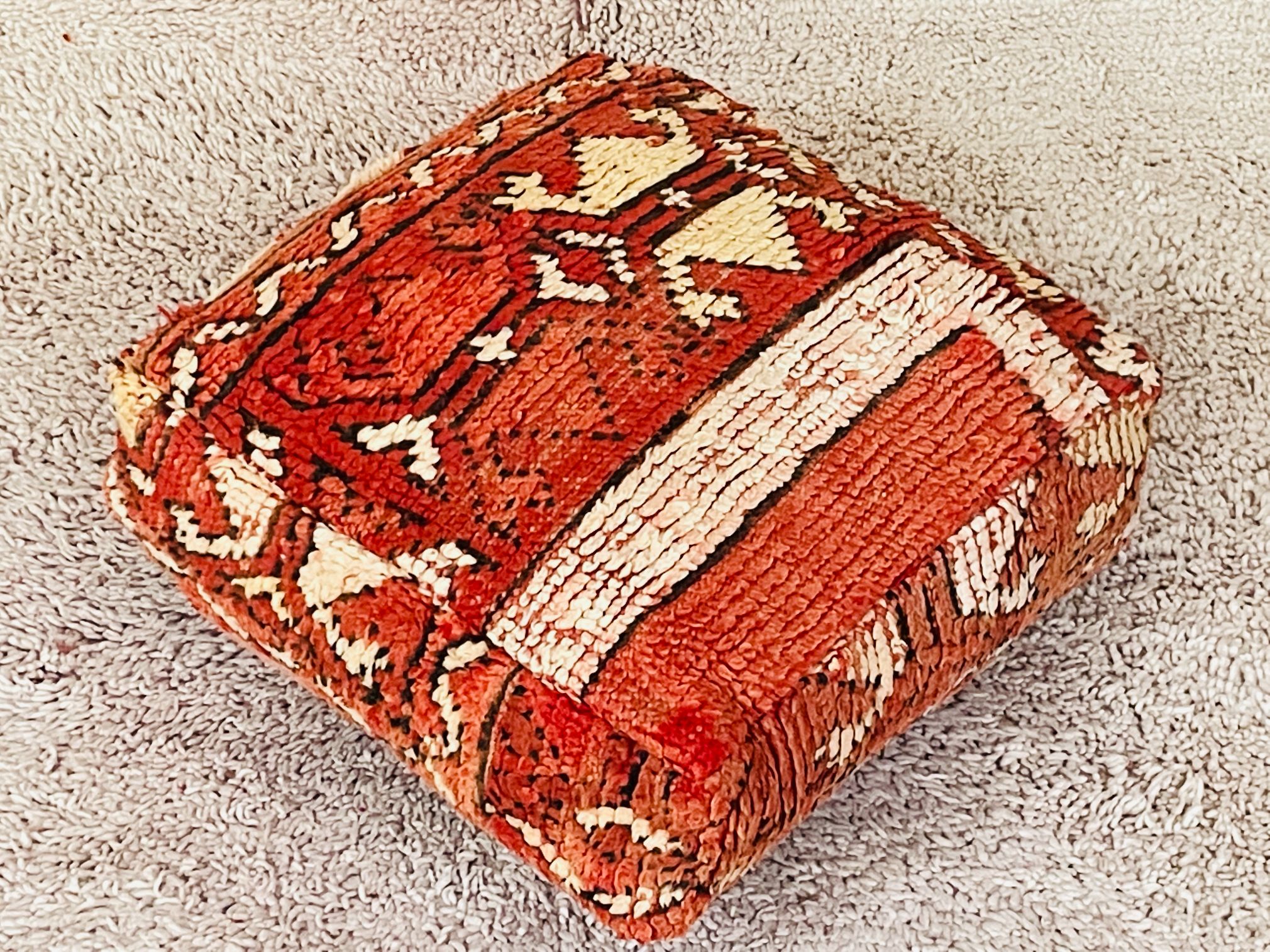 pouf-de-lana-ya60-5