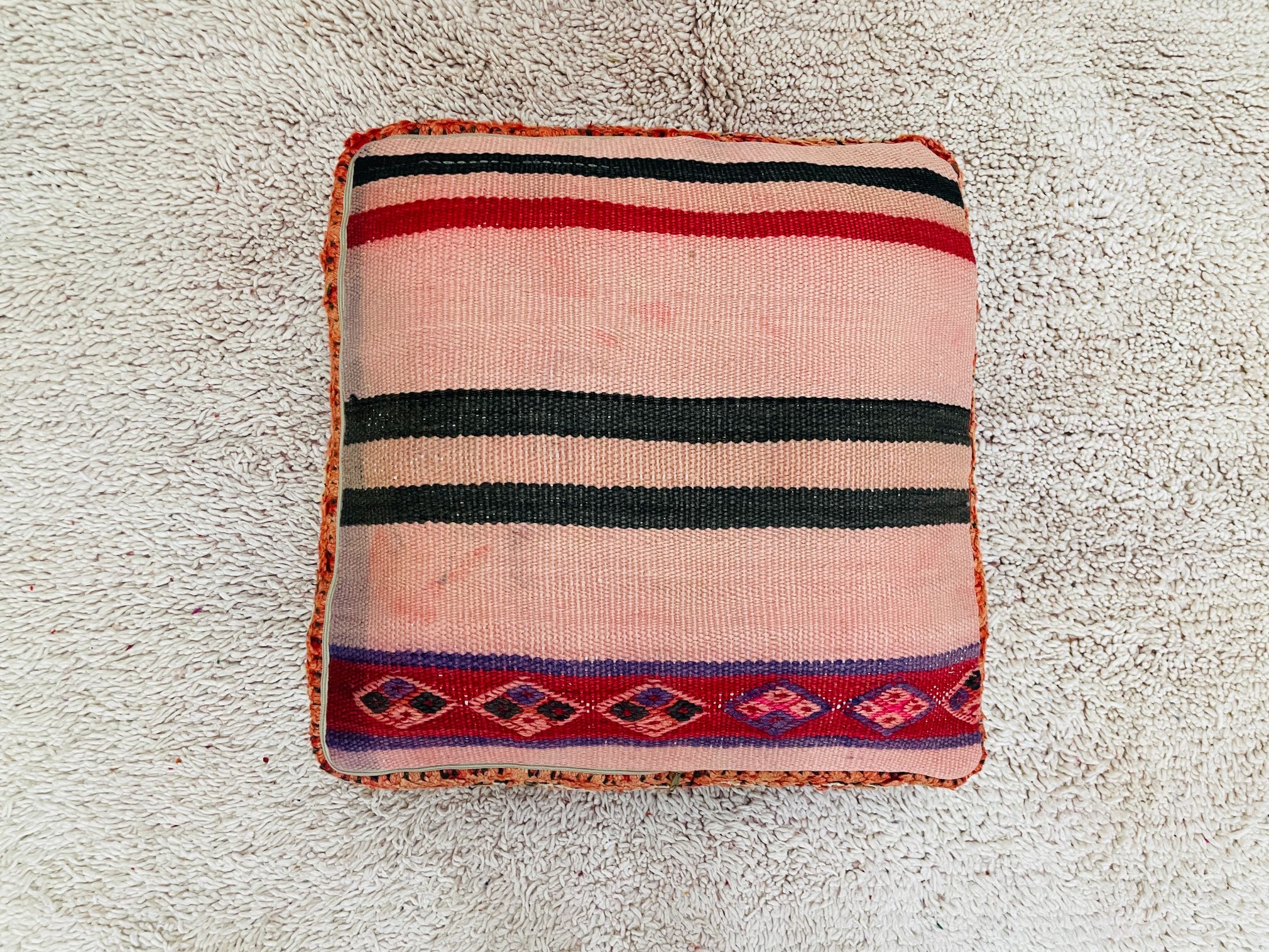 pouf-de-lana-ya60-6
