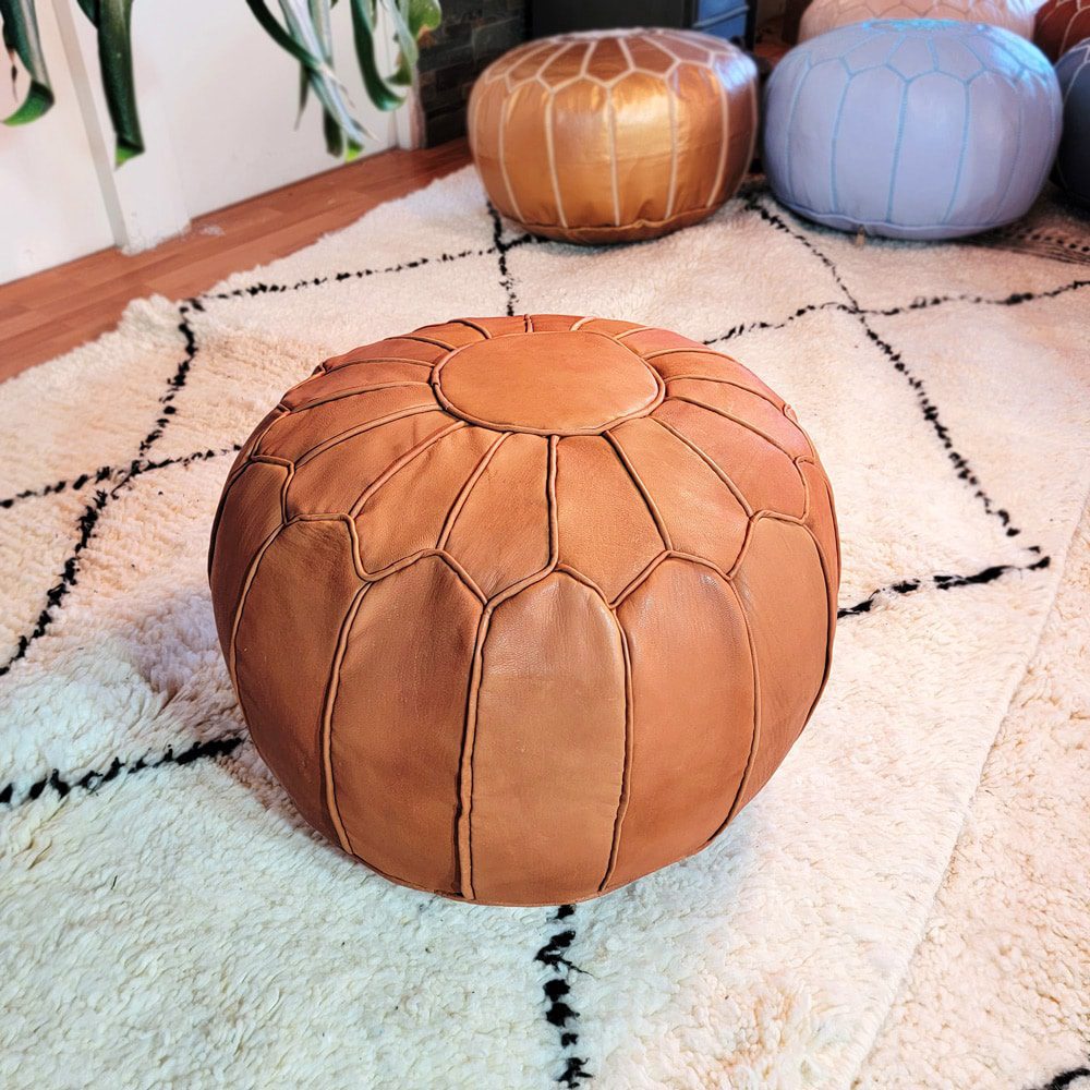 Puff Camel de Cuero Sin Bordados