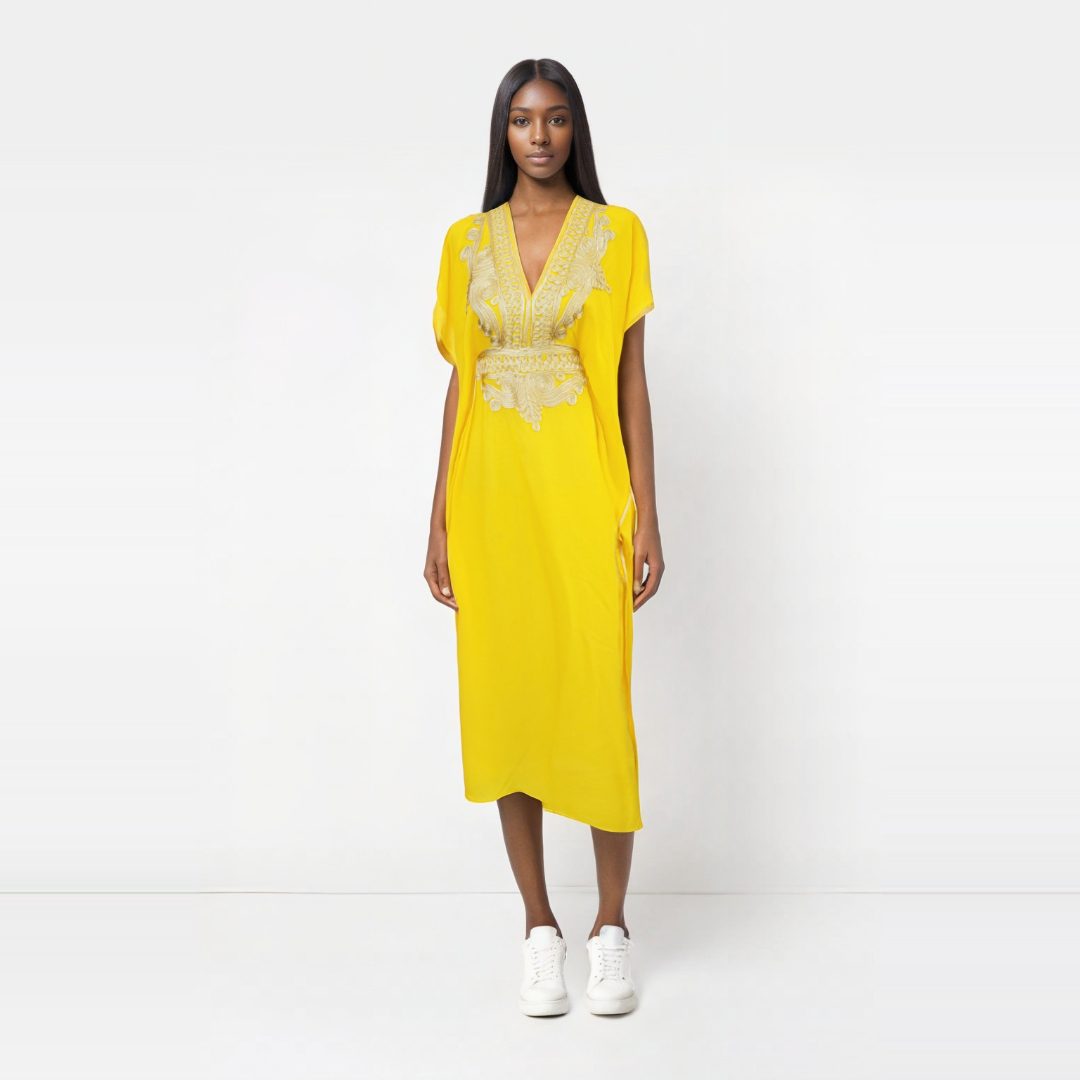 Vestido amarillo con Diseños Dorados