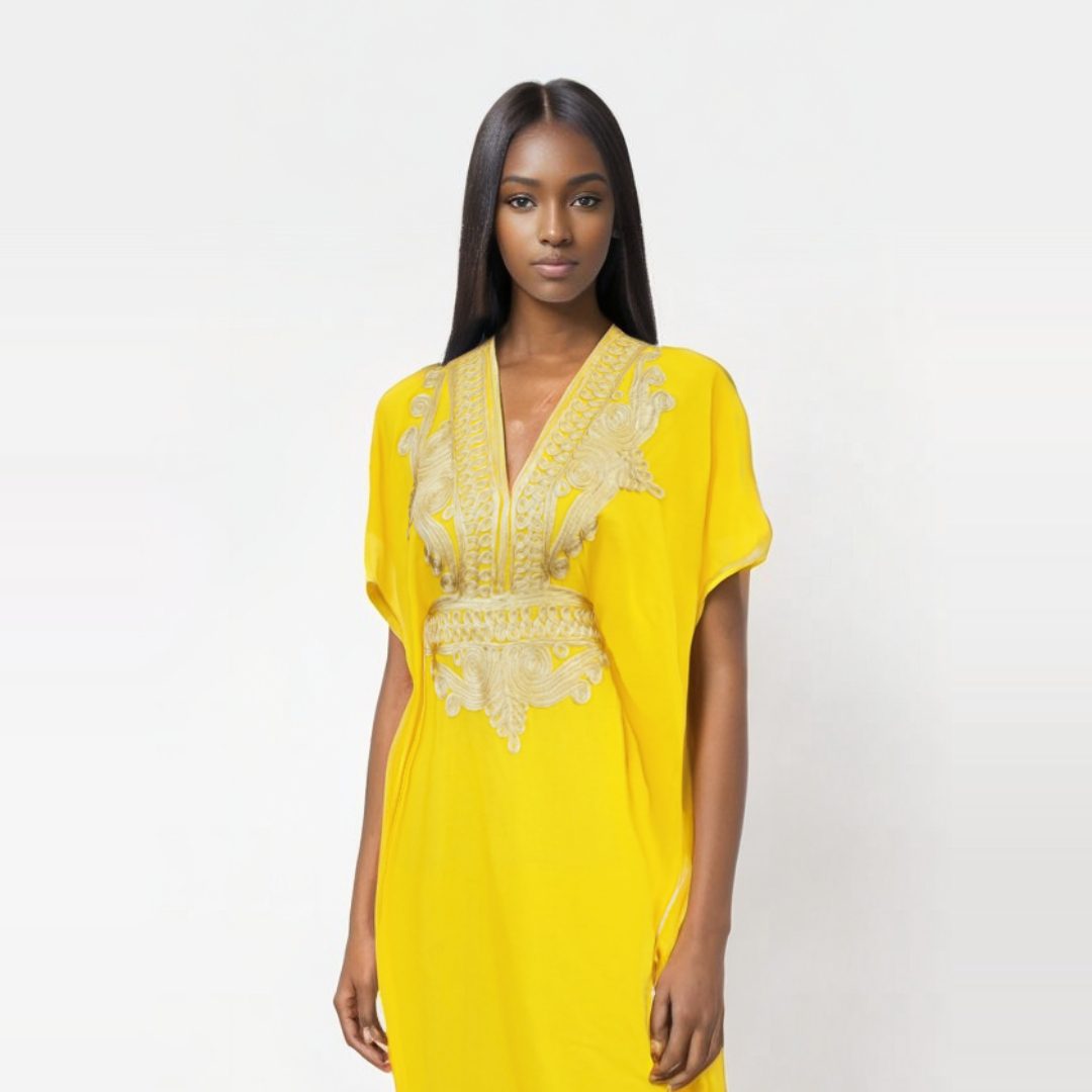 Vestido amarillo con Diseños Dorados